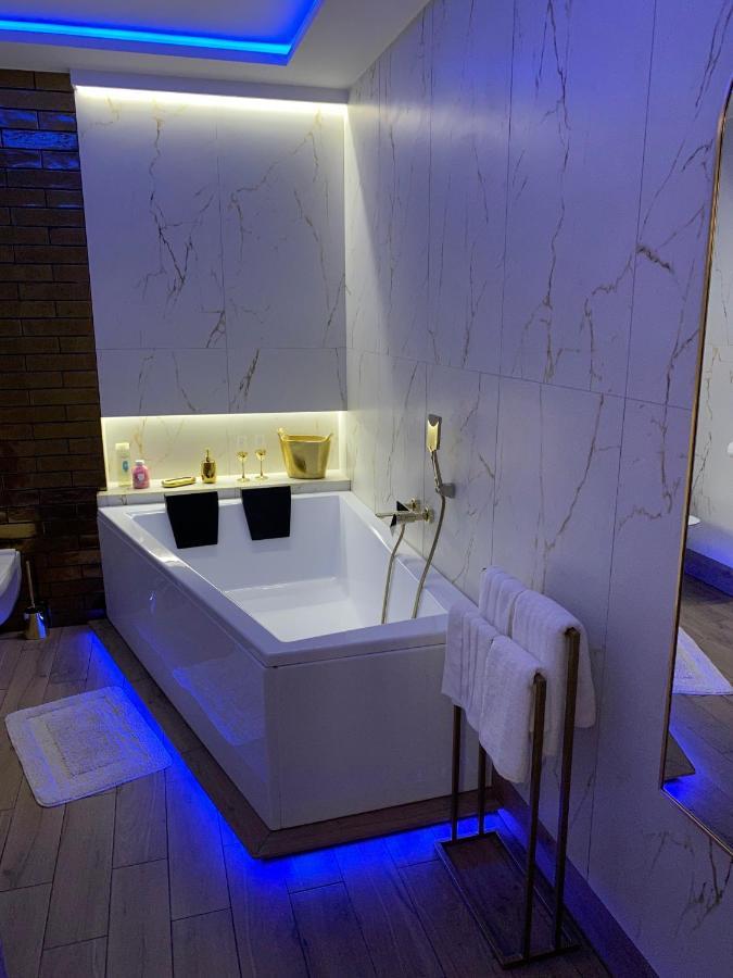 Apartament "Love" Centrum Z Duza Wanna Dla Dwojga 그니에즈노 외부 사진