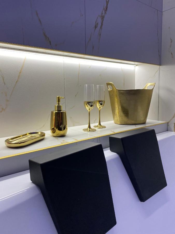 Apartament "Love" Centrum Z Duza Wanna Dla Dwojga 그니에즈노 외부 사진