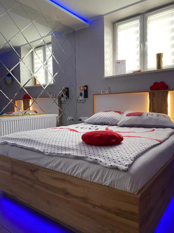 Apartament "Love" Centrum Z Duza Wanna Dla Dwojga 그니에즈노 외부 사진